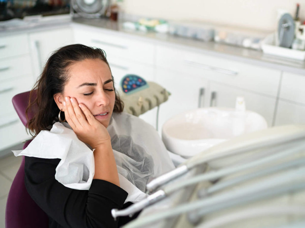 Emergency Dental Care: When to Visit a Dentist