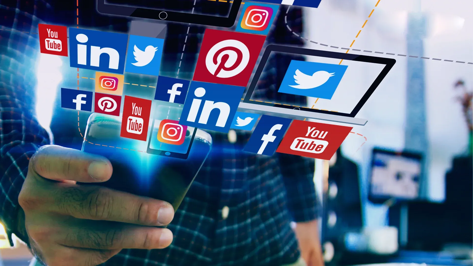 Key Features and Benefits to Know About the SMM World platform